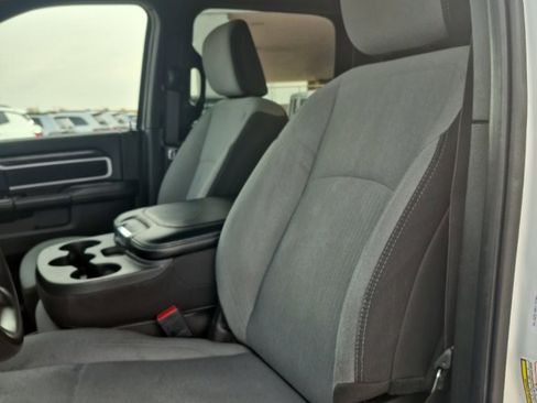 Used 2024 RAM 2500 Big Horn image 21