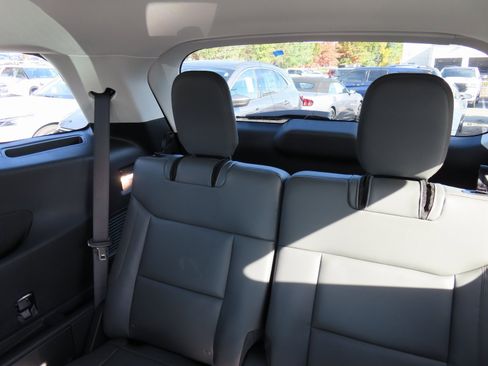 New 2026 Ford Explorer Active w/ Active Comfort Package image 17