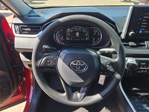 Used 2025 Toyota RAV4 LE image 18