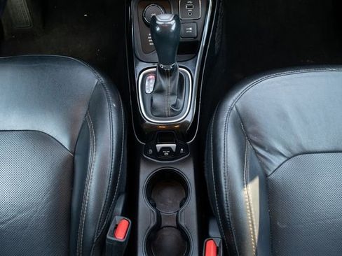 Used 2018 Jeep Compass Limited image 28