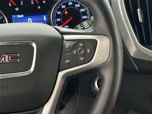 Used 2021 GMC Terrain SLE w/ Driver Convenience Package image 9
