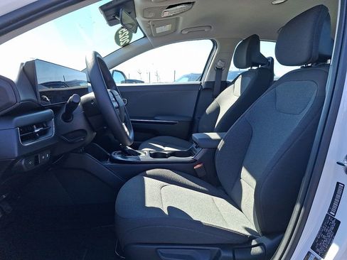 Certified 2025 Kia K4 FWD image 14
