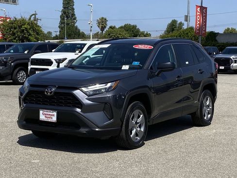 Certified 2025 Toyota RAV4 LE image 38