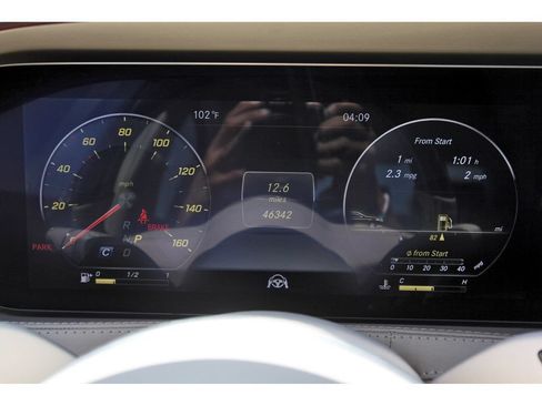 Used 2019 Mercedes-Benz S 560 Sedan image 17