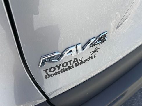Used 2023 Toyota RAV4 XLE Premium FWD image 15