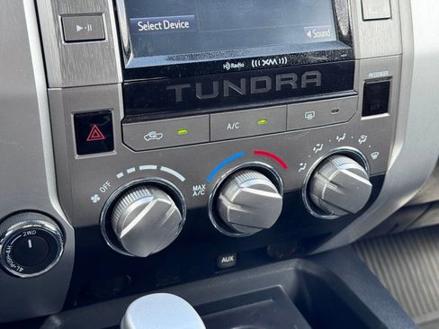 Used 2017 Toyota Tundra SR5 w/ SR5 Upgrade Package AWD/4WD image 21