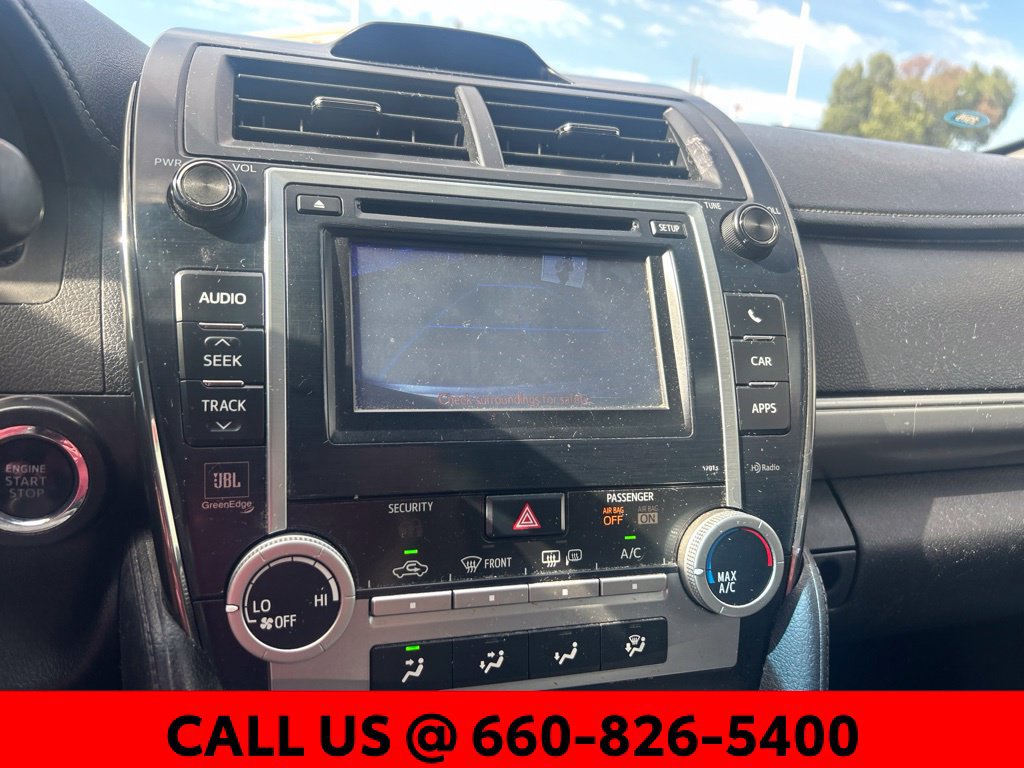 Used 2012 Toyota Camry SE w/ Leather Pkg FWD image 12