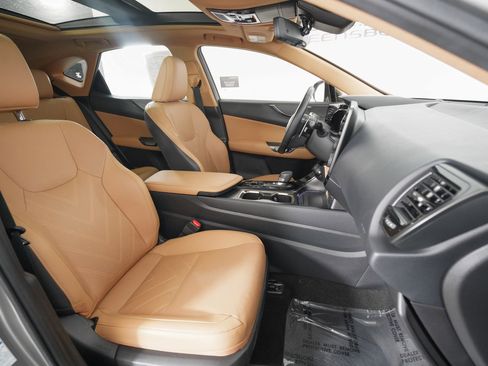 Certified 2022 Lexus NX 350 AWD w/ Luxury Package image 19