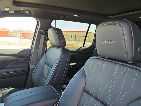 New 2026 Buick Enclave Avenir w/ Super Cruise Package image 11