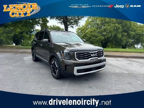 Used 2024 Kia Telluride S FWD image 1