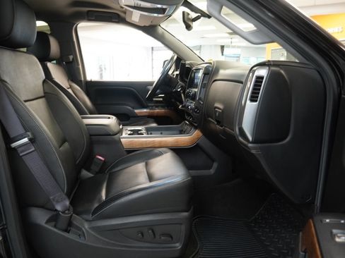 Used 2015 Chevrolet Silverado 1500 LTZ AWD/4WD image 33