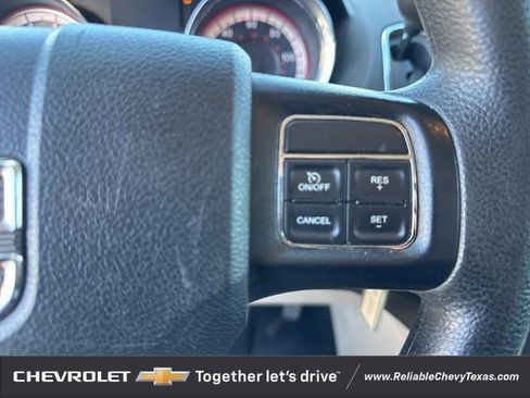 Used 2018 Dodge Grand Caravan SE w/ UConnect Hands-Free Group image 21