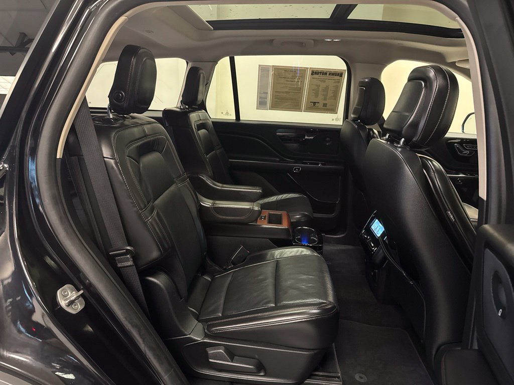 Used 2020 Lincoln Aviator Reserve w/ Equipment Group 201A AWD/4WD image 18
