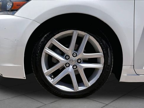 Used 2014 Lexus CT 200h FWD image 10
