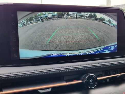 Used 2024 Nissan Ariya AWD image 15