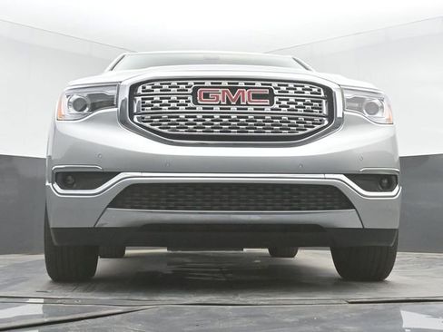 Used 2017 GMC Acadia Denali FWD image 44