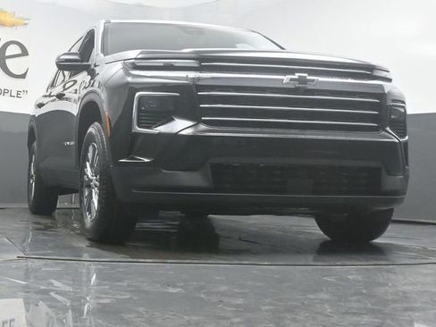 New 2026 Chevrolet Traverse LT image 3