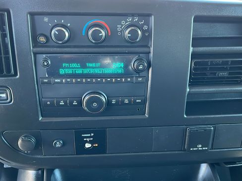 Certified 2023 Chevrolet Express 2500 w/ Driver Convenience Package image 21