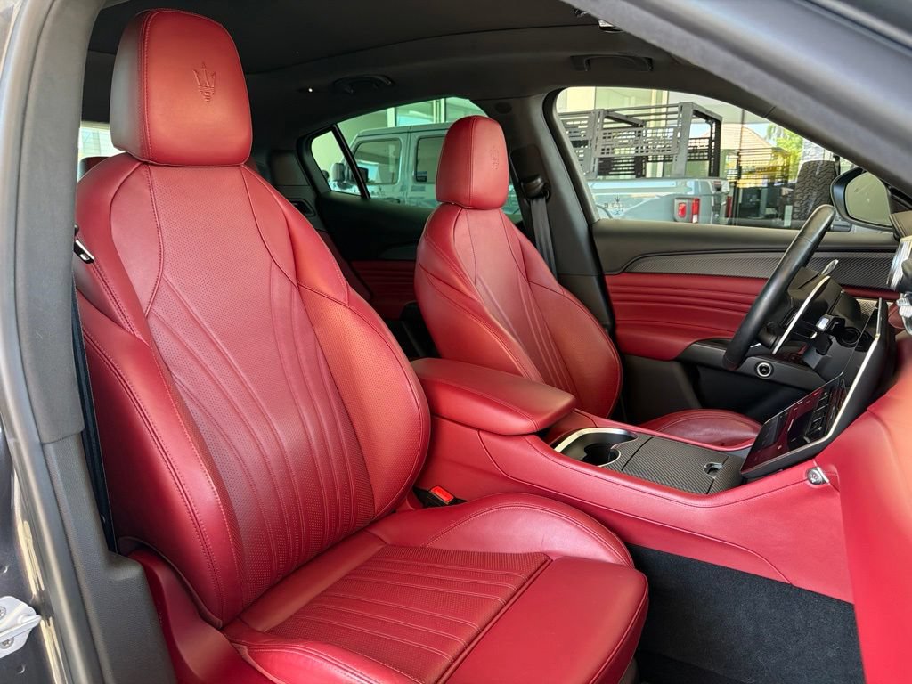 Certified 2023 Maserati Grecale Folgore AWD/4WD image 17