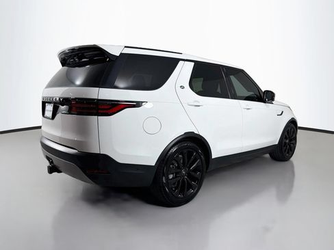 Used 2026 Land Rover Discovery S AWD/4WD image 5