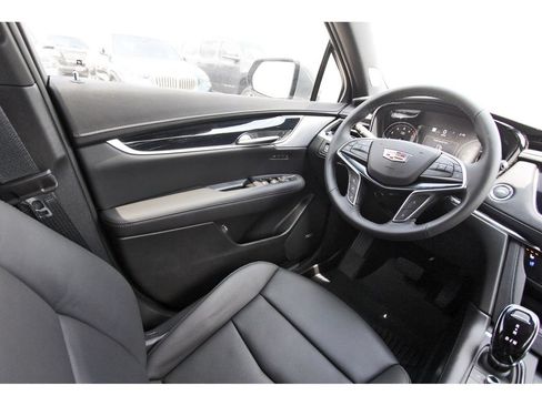 New 2026 Cadillac XT5 Premium Luxury w/ Driver Assist Package FWD image 8