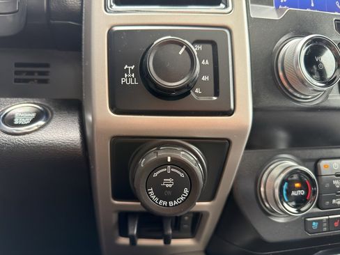 Used 2020 Ford F150 Lariat w/ Equipment Group 502A Luxury image 35