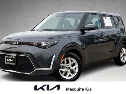 Certified 2023 Kia Soul LX w/ Option Group 015