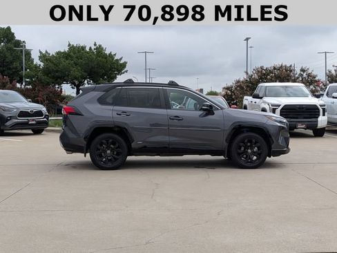 Used 2023 Toyota RAV4 XSE AWD/4WD image 4