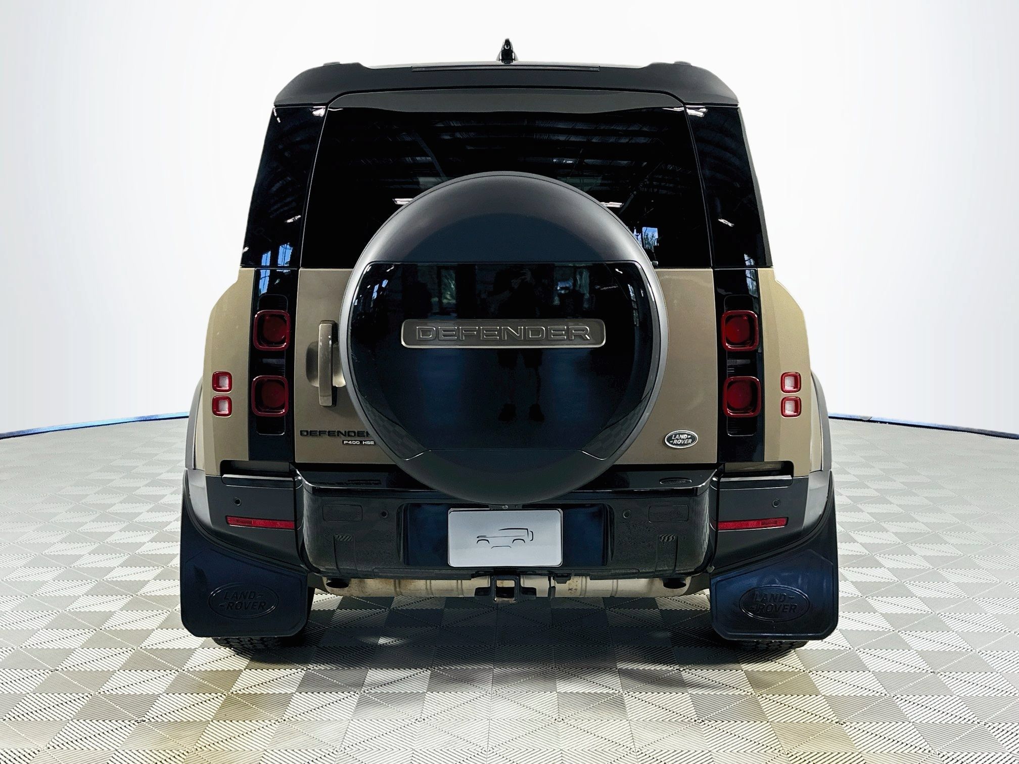 Used 2020 Land Rover Defender 110 HSE AWD/4WD image 6