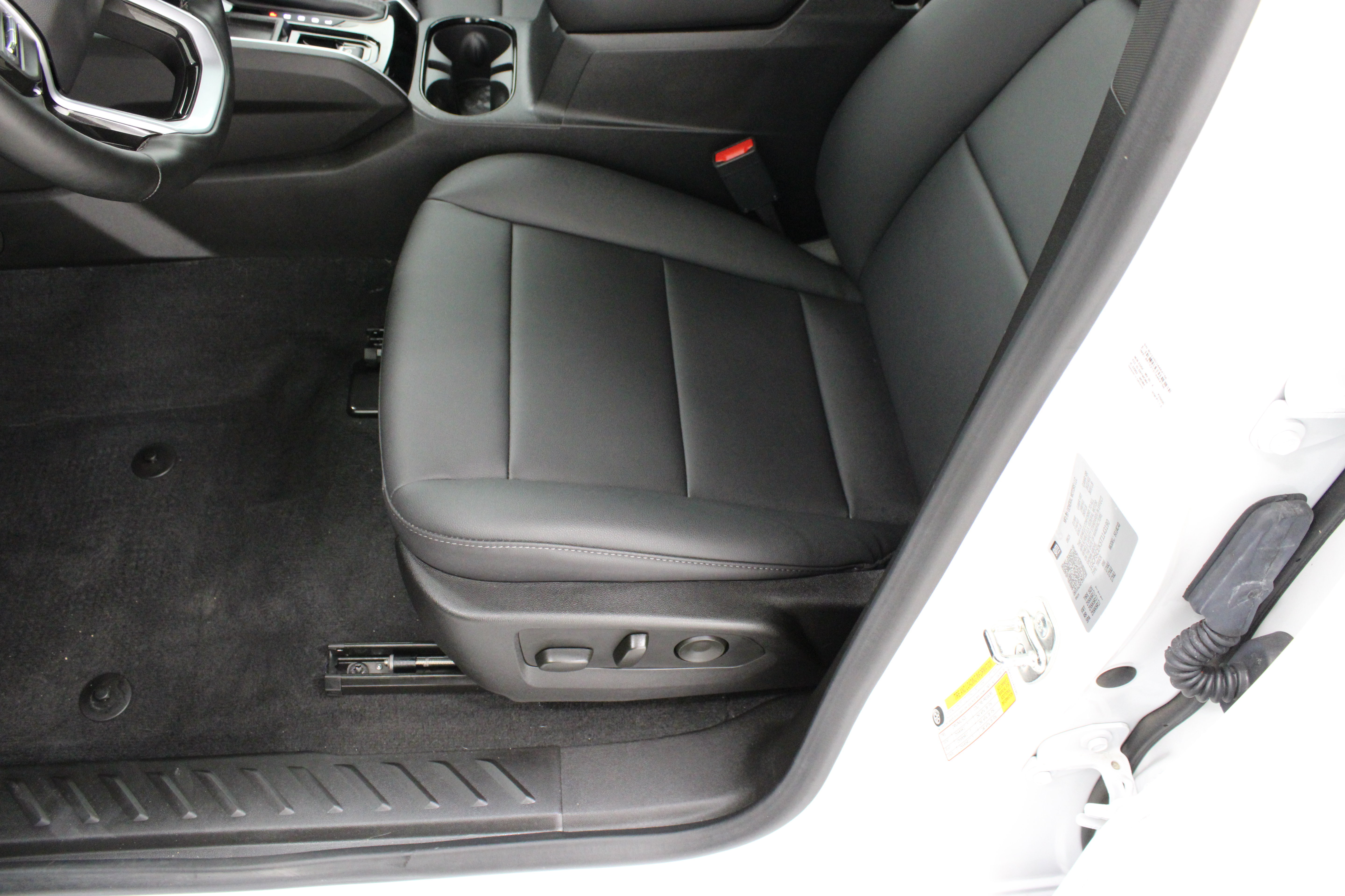 Used 2026 Chevrolet Colorado LT w/ LT Convenience Package RWD image 14