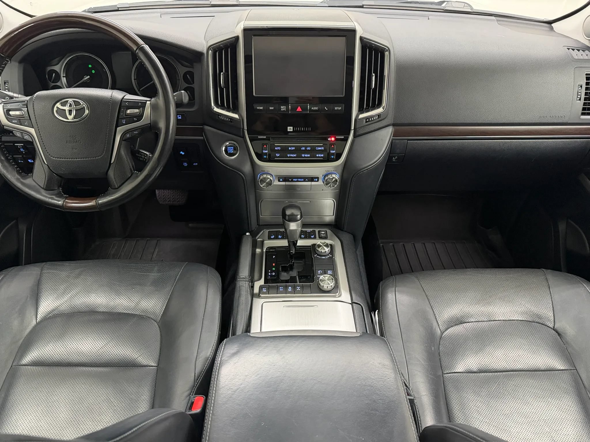 Used 2018 Toyota Land Cruiser AWD/4WD image 52