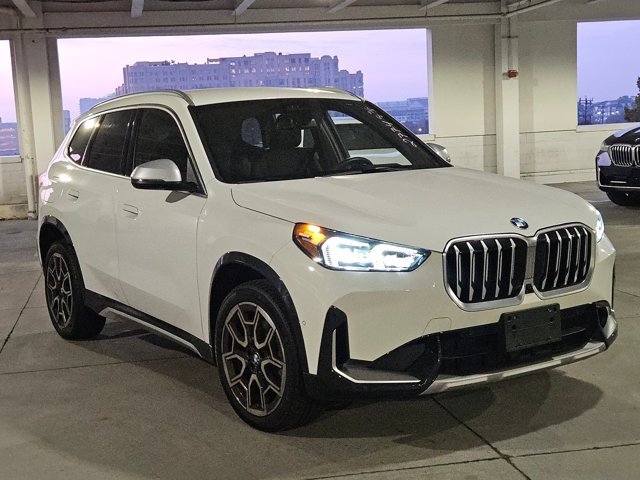 Used 2024 BMW X1 xDrive28i w/ Technology Package AWD/4WD image 3