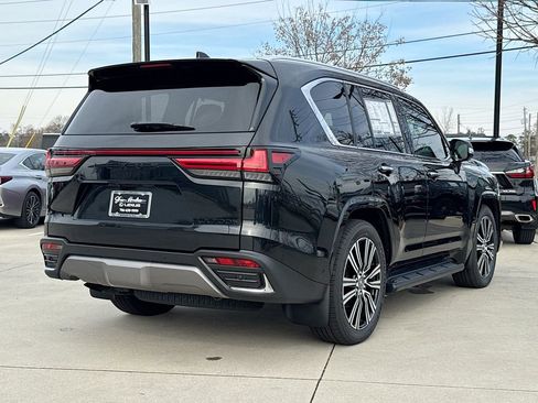 New 2026 Lexus LX 700h Luxury image 8