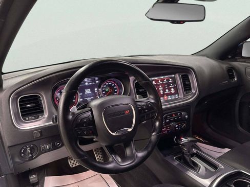 Used 2019 Dodge Charger Scat Pack w/ Dynamics Package RWD image 14