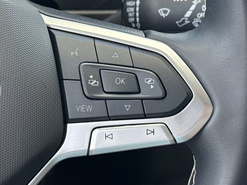 Certified 2024 Volkswagen Tiguan SE AWD/4WD image 33