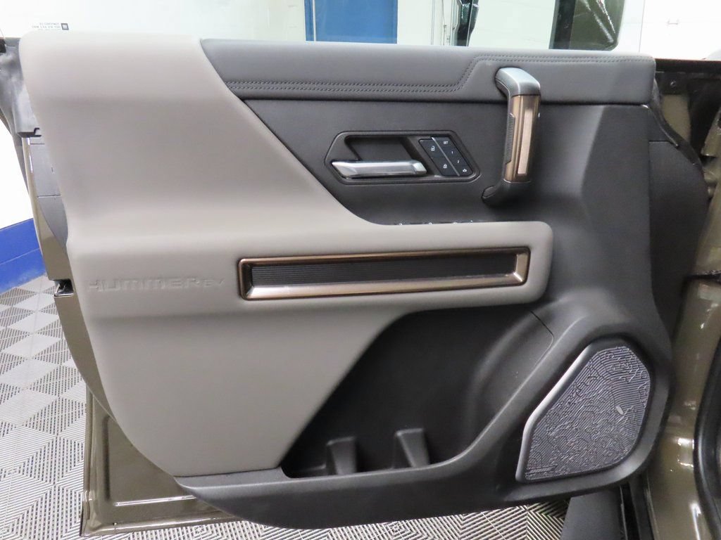 Used 2025 GMC Hummer EV 2X AWD/4WD image 72