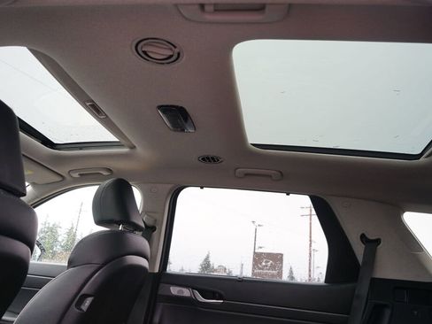 Certified 2023 Hyundai Palisade Limited w/ Cargo Package image 26