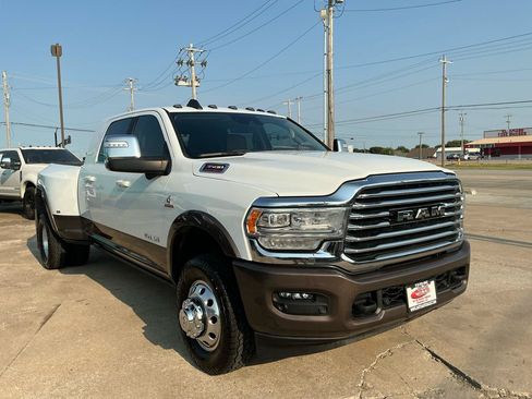 Used 2023 RAM 3500 Limited AWD/4WD image 4
