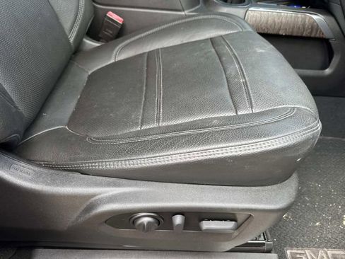 Used 2022 GMC Sierra 1500 Denali image 16