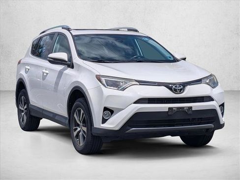 Used 2018 Toyota RAV4 XLE w/ Plus Extra Value Package FWD image 3