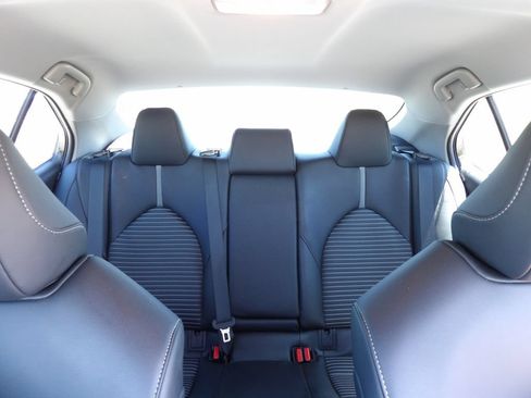 Used 2023 Toyota Camry SE FWD image 22