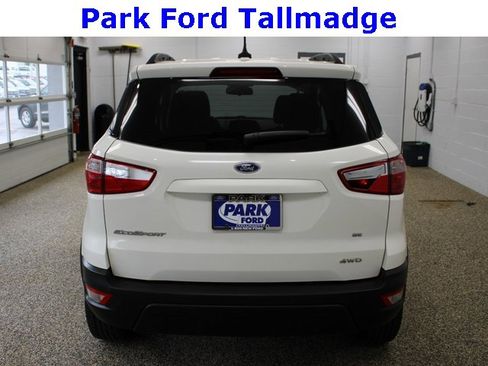 Used 2018 Ford EcoSport SE image 4