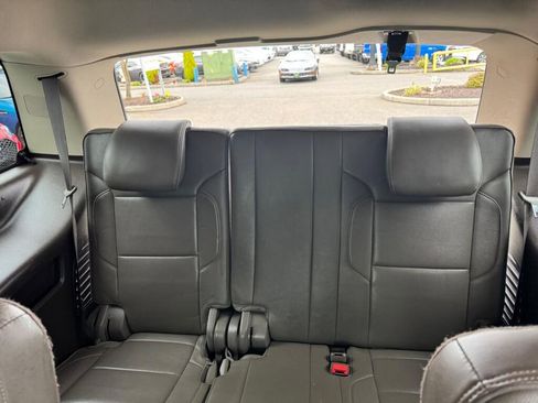 Used 2018 GMC Yukon Denali w/ Denali Ultimate Package AWD/4WD image 11