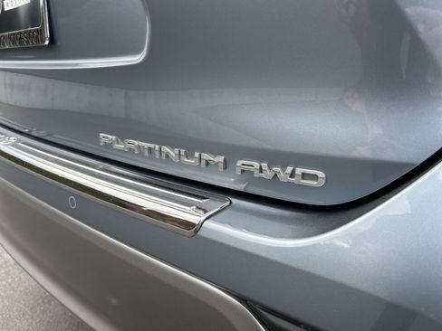 Certified 2022 Toyota Highlander Platinum image 5
