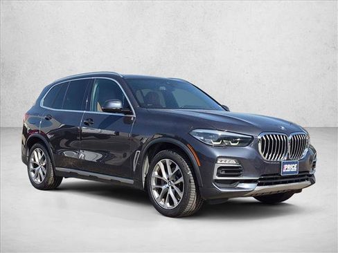 Used 2019 BMW X5 xDrive40i w/ Premium Package 2 AWD/4WD image 3