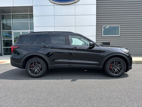 New 2026 Ford Explorer ST AWD/4WD image 12
