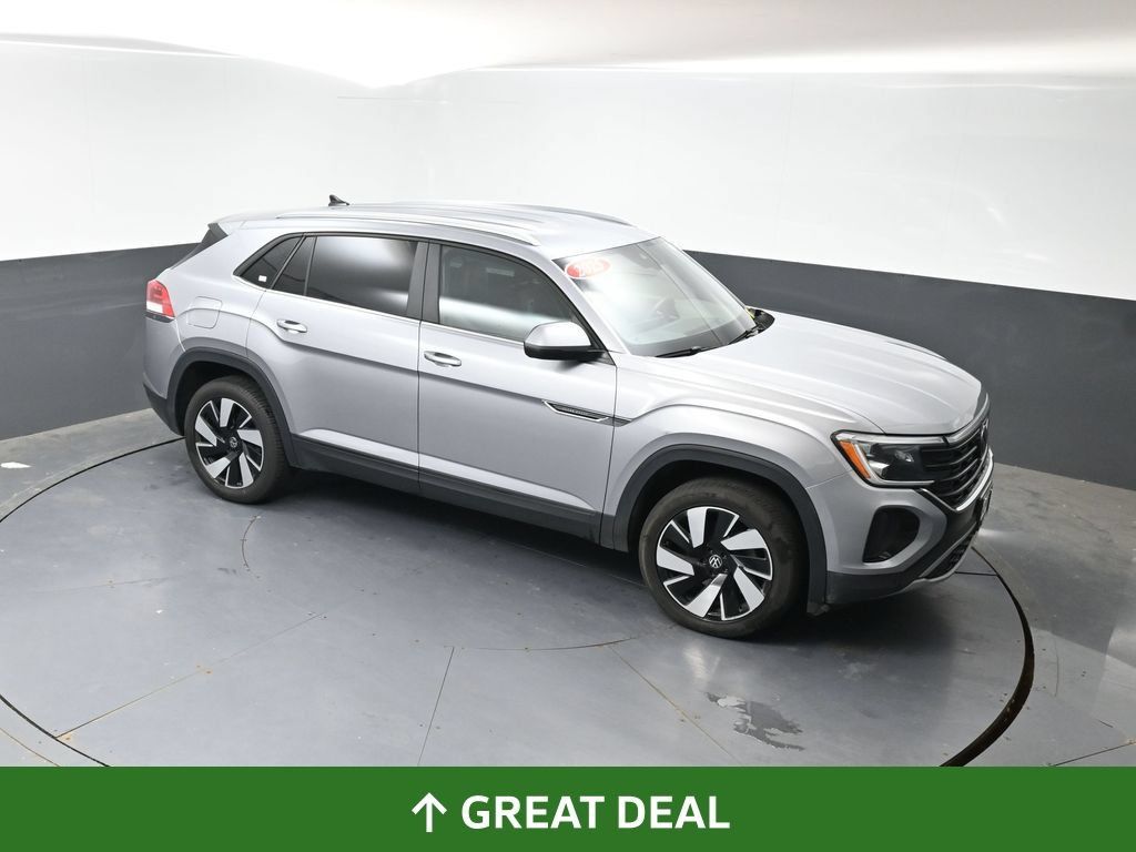 Used 2025 Volkswagen Atlas Cross Sport SE FWD image 46