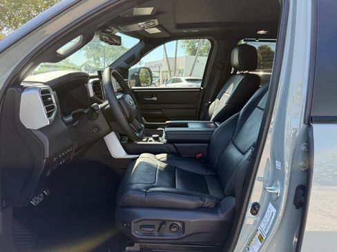 Used 2025 Toyota Sequoia Platinum w/ TRD Off-Road Package AWD/4WD image 11