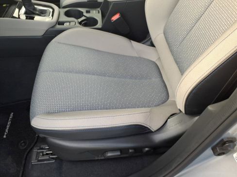 Used 2025 Subaru Forester Premium image 25