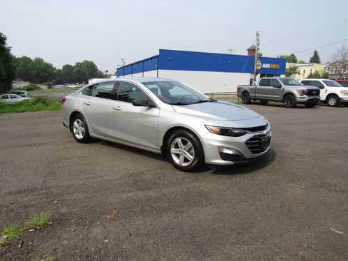 Used 2020 Chevrolet Malibu LS FWD image 9